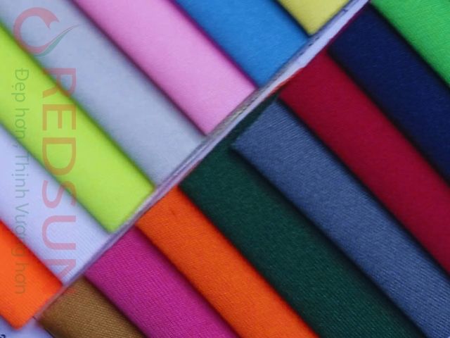 Chất liệu thun lạnh có độ co giãn tốt, giúp áo thun in 3D ôm sát cơ thể